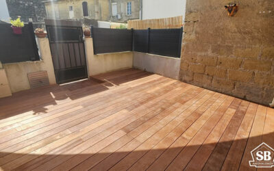 Terrasse bois en Merbau pour sublimer cette entrée