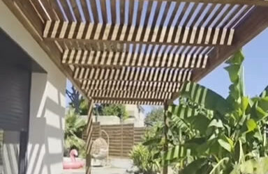 Pergola bois claire voie en douglas brun
